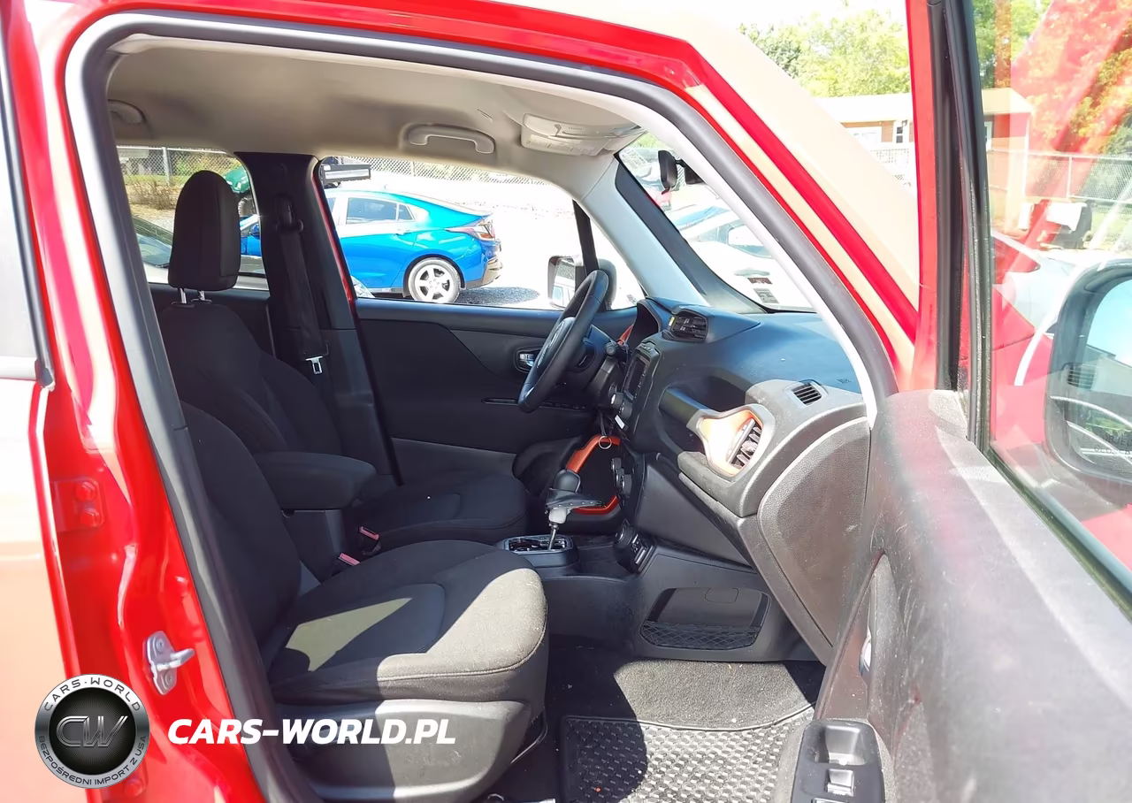 2018 Jeep Renegade Upland Edition 4X4 VIN:ZACCJBAB3JPH49179 - 5