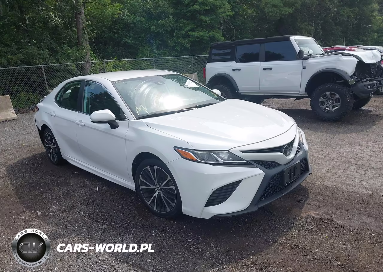 2020 Toyota Camry Se