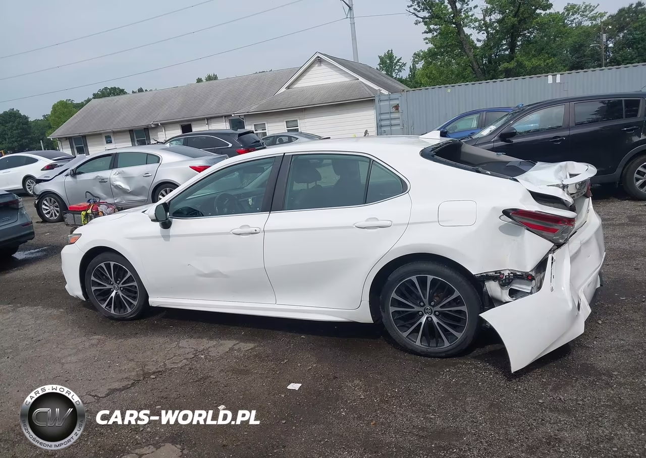 2020 Toyota Camry Se VIN:4T1G11AK5LU885998 - 13