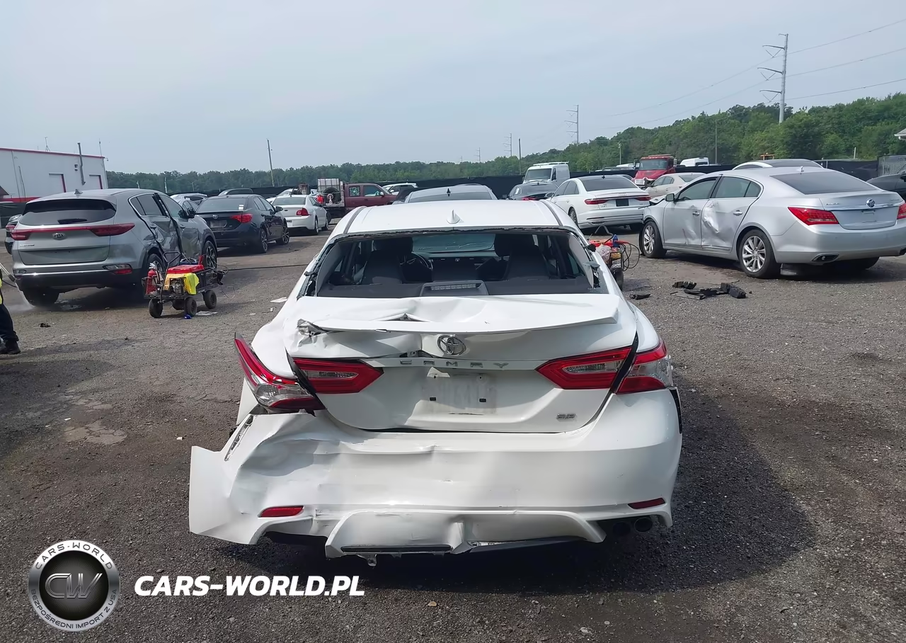 2020 Toyota Camry Se VIN:4T1G11AK5LU885998 - 15