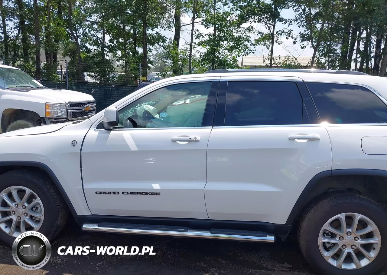 2021 Jeep Grand Cherokee Laredo E 4X4 VIN:1C4RJFAG9MC788204 - 13