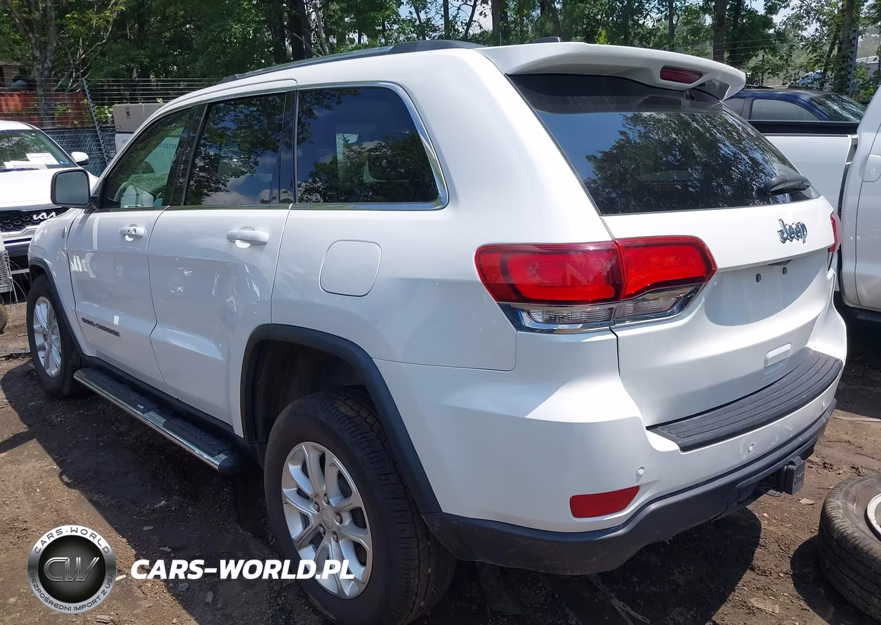 2021 Jeep Grand Cherokee Laredo E 4X4 VIN:1C4RJFAG9MC788204 - 3