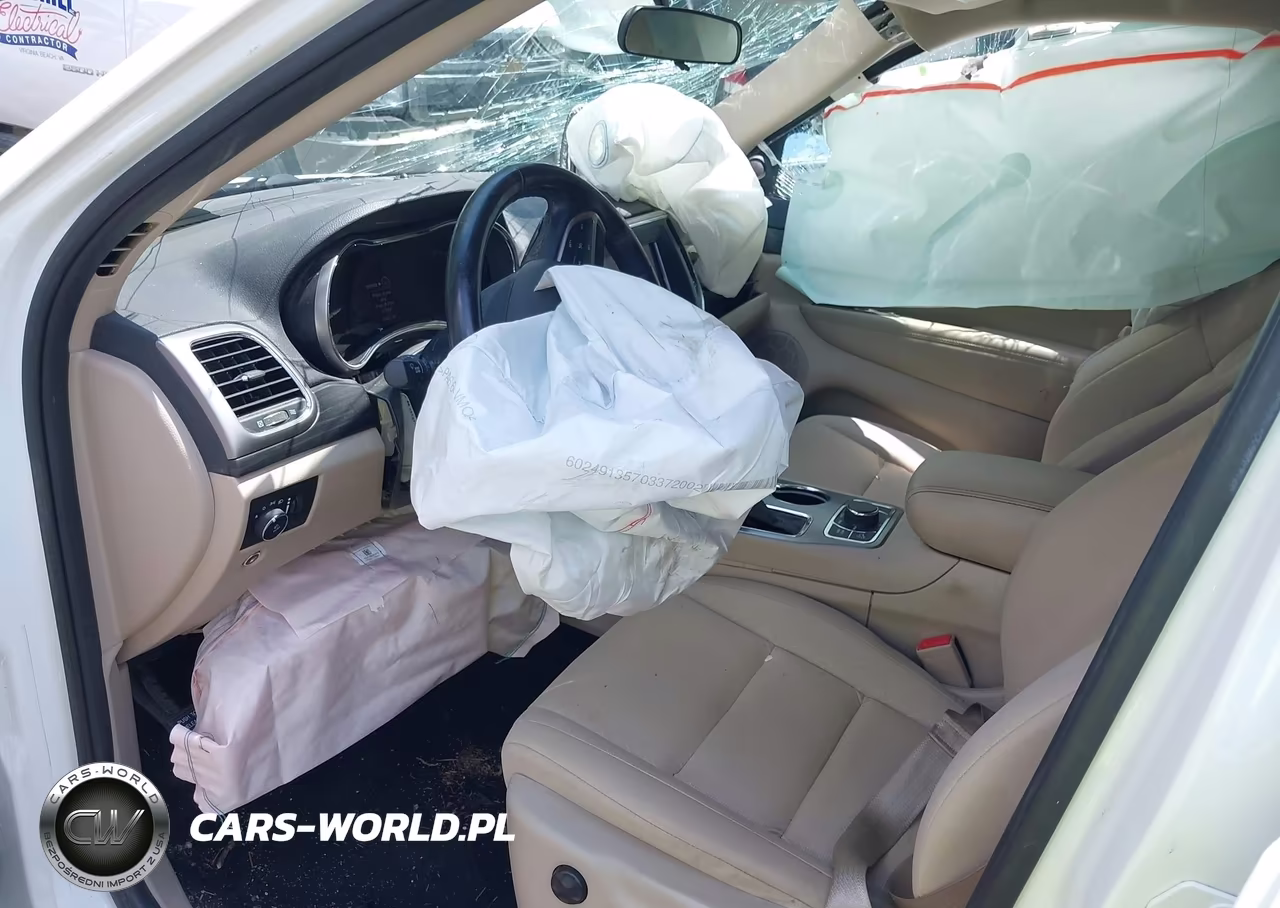 2021 Jeep Grand Cherokee Laredo E 4X4 VIN:1C4RJFAG9MC788204 - 5