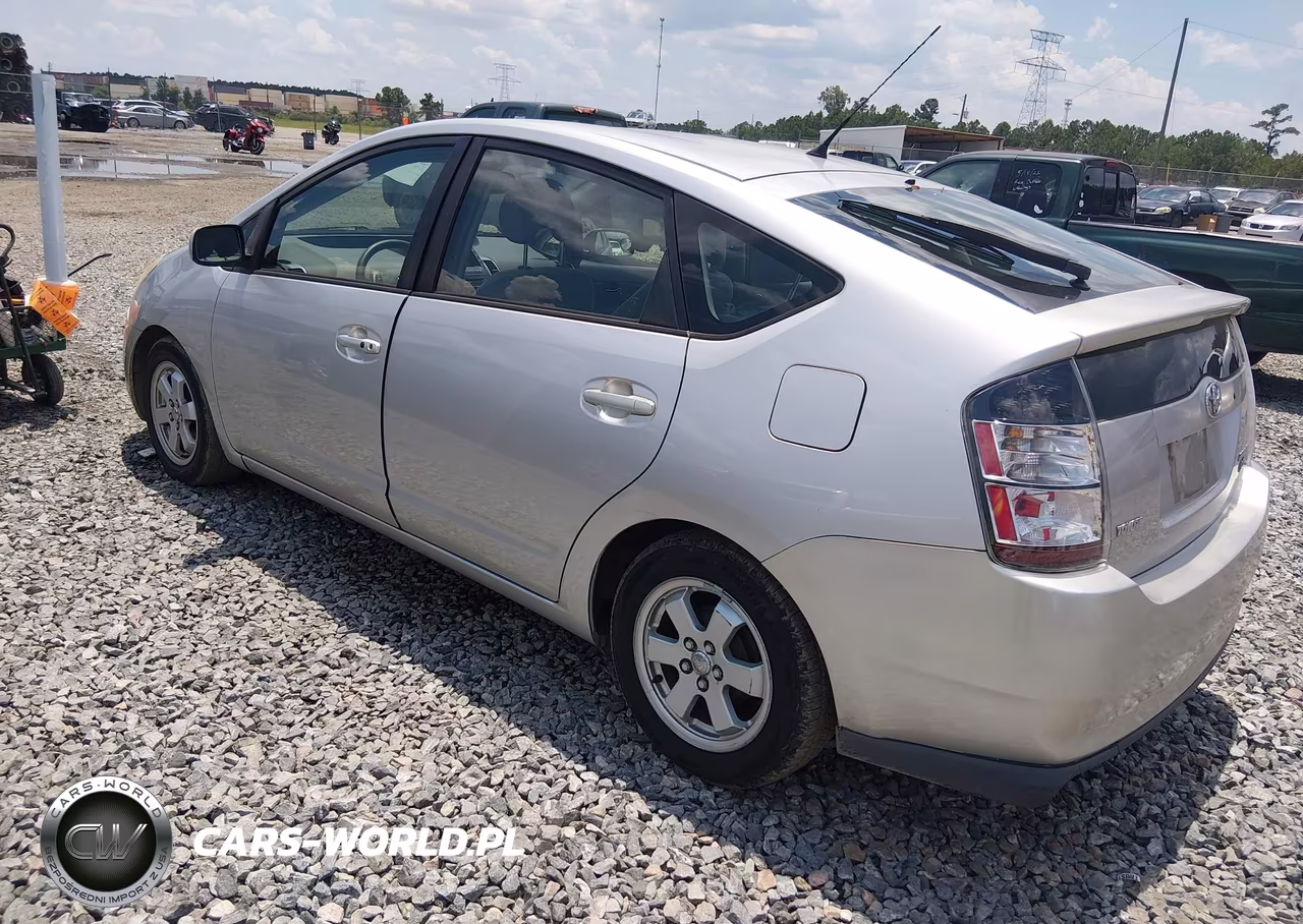 2005 Toyota Prius VIN:JTDKB20U657036288 - 3