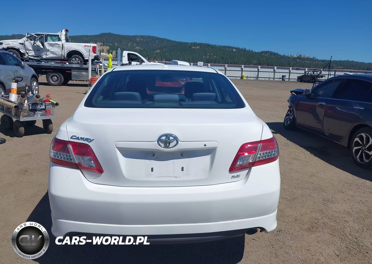 2010 Toyota Camry Se VIN:4T1BF3EKXAU521137 - 16