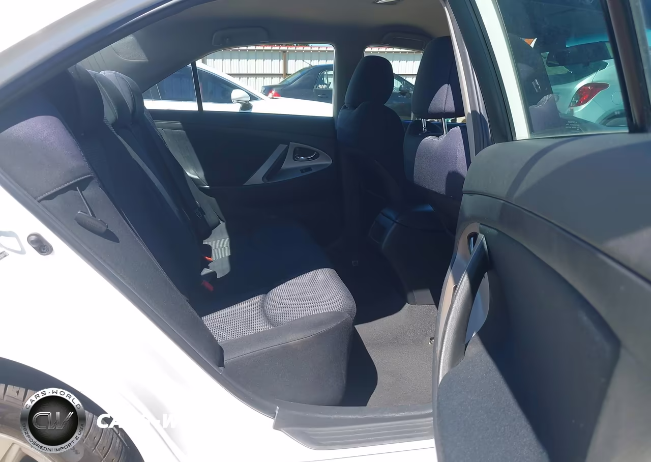 2010 Toyota Camry Se VIN:4T1BF3EKXAU521137 - 8