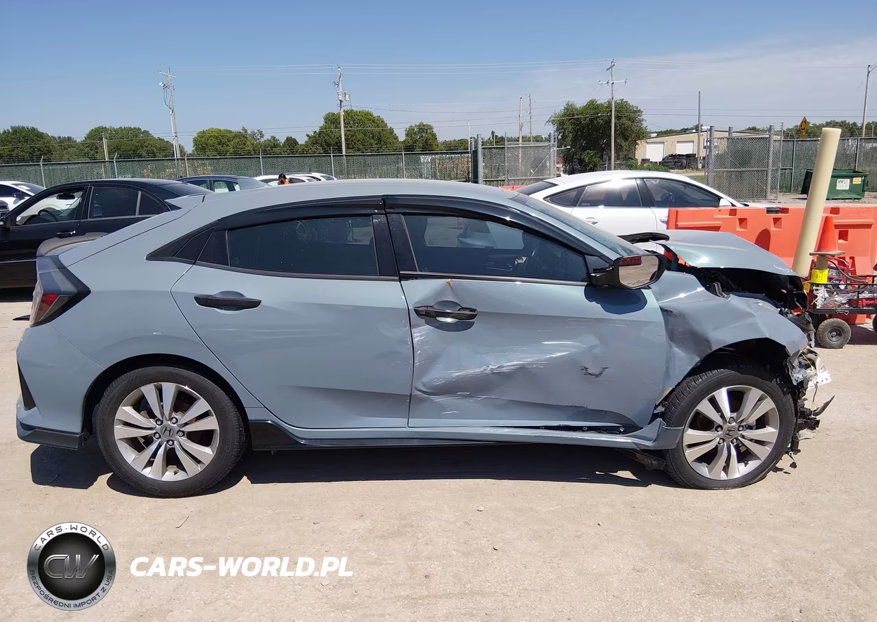 2018 Honda Civic Sport VIN:SHHFK7H41JU208149 - 14