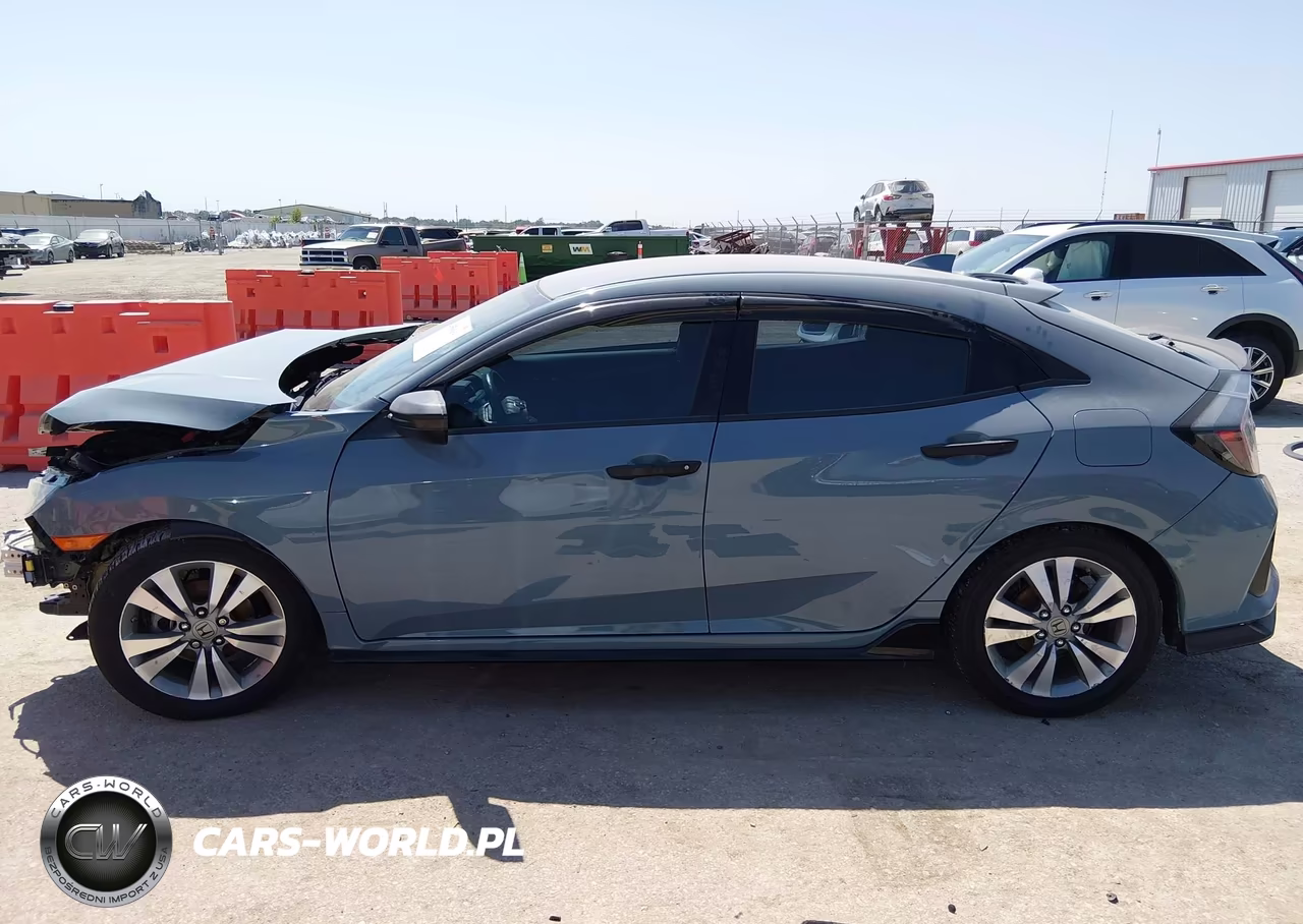 2018 Honda Civic Sport VIN:SHHFK7H41JU208149 - 15