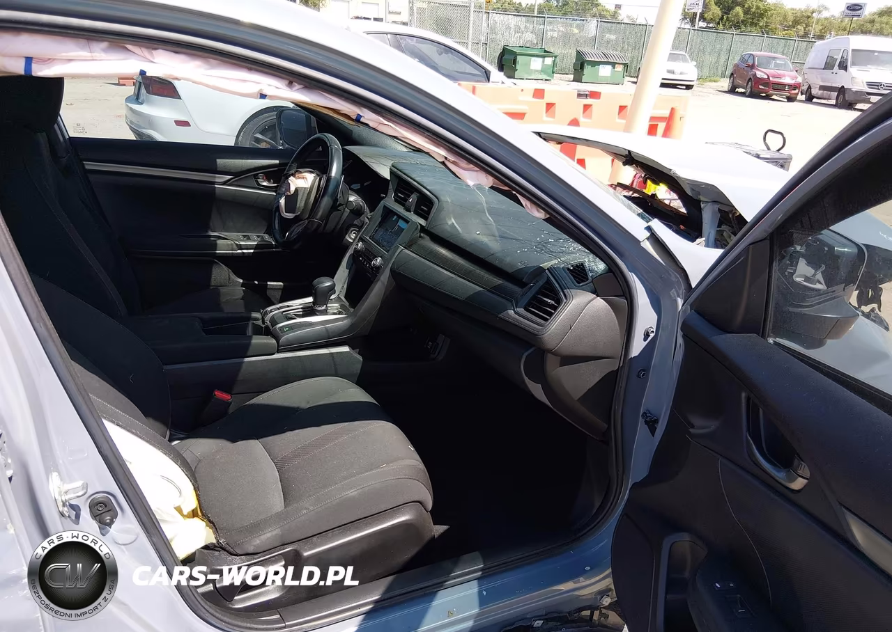 2018 Honda Civic Sport VIN:SHHFK7H41JU208149 - 5