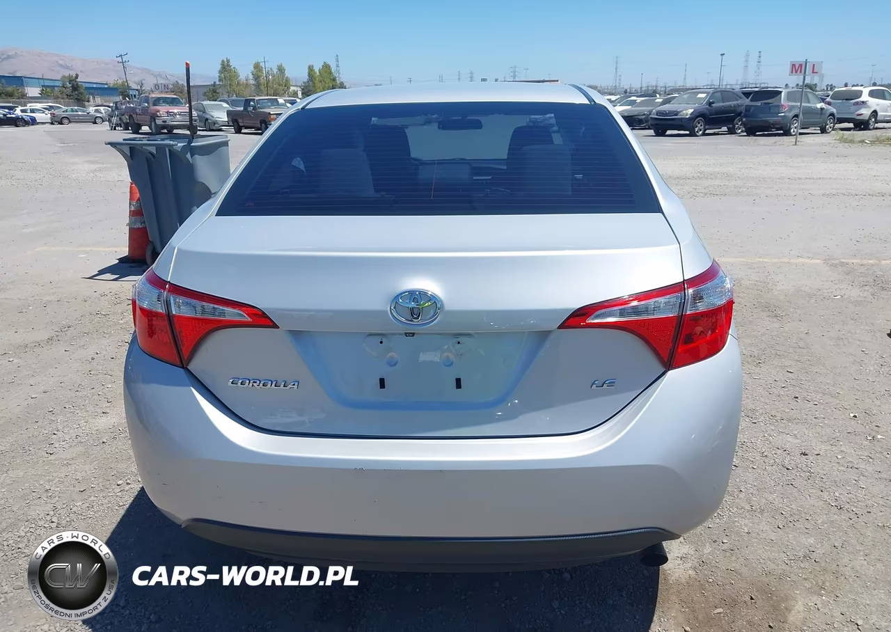 2015 Toyota Corolla Le VIN:2T1BURHE1FC262612 - 17