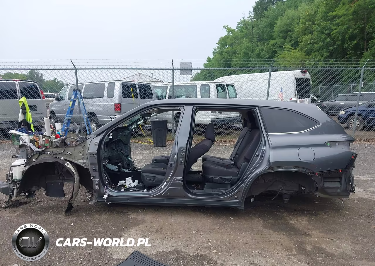 2021 Toyota Highlander Le VIN:5TDBZRBH2MS544461 - 14