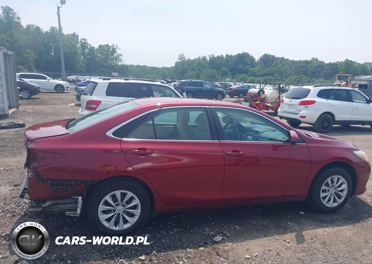 2017 Toyota Camry Le VIN:4T1BF1FK0HU630686 - 14