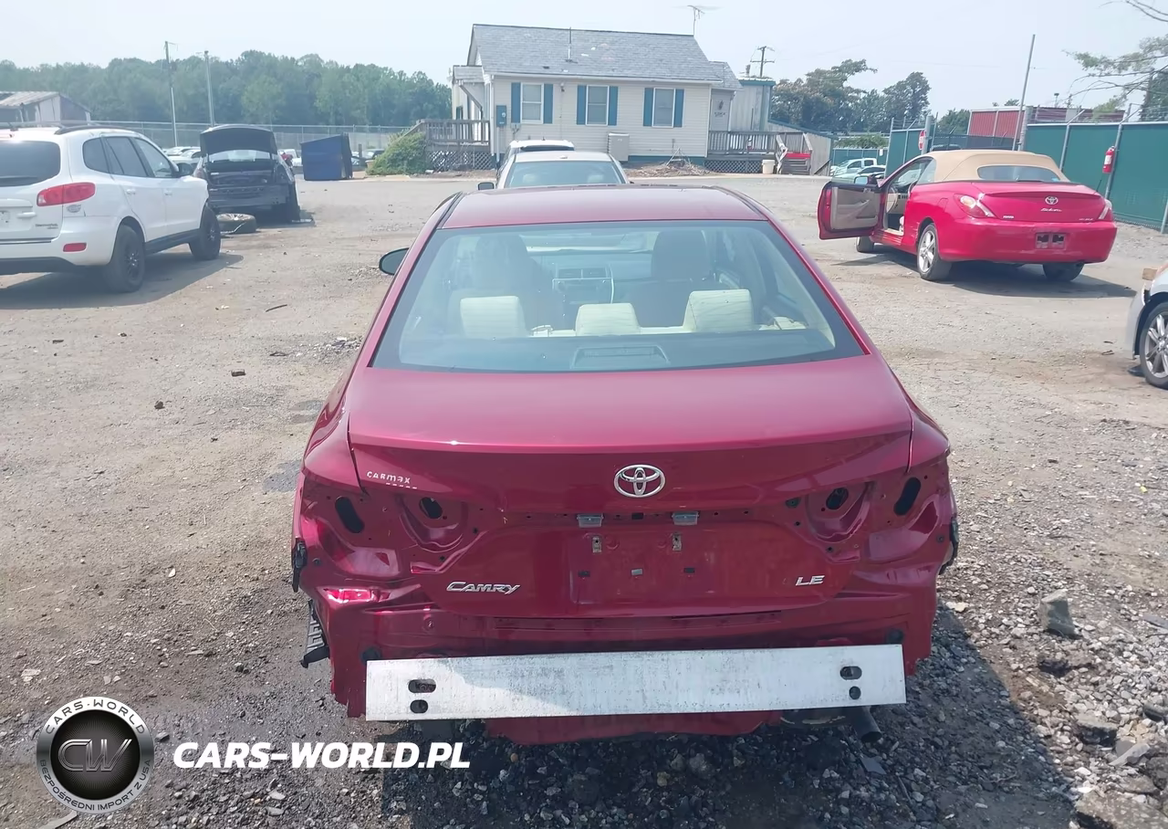2017 Toyota Camry Le VIN:4T1BF1FK0HU630686 - 17