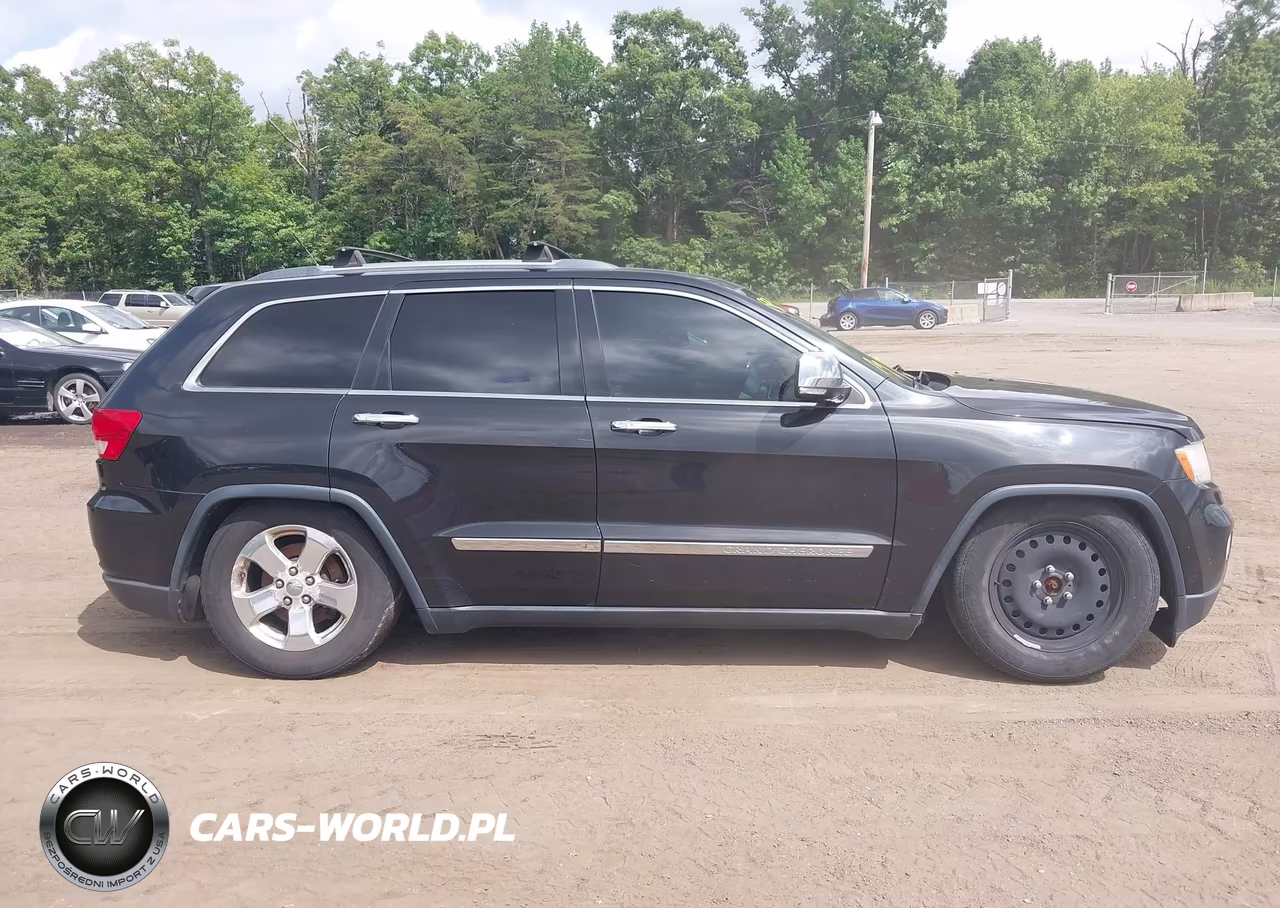2013 Jeep Grand Cherokee Overland Summit VIN:1C4RJFCT1DC631373 - 13
