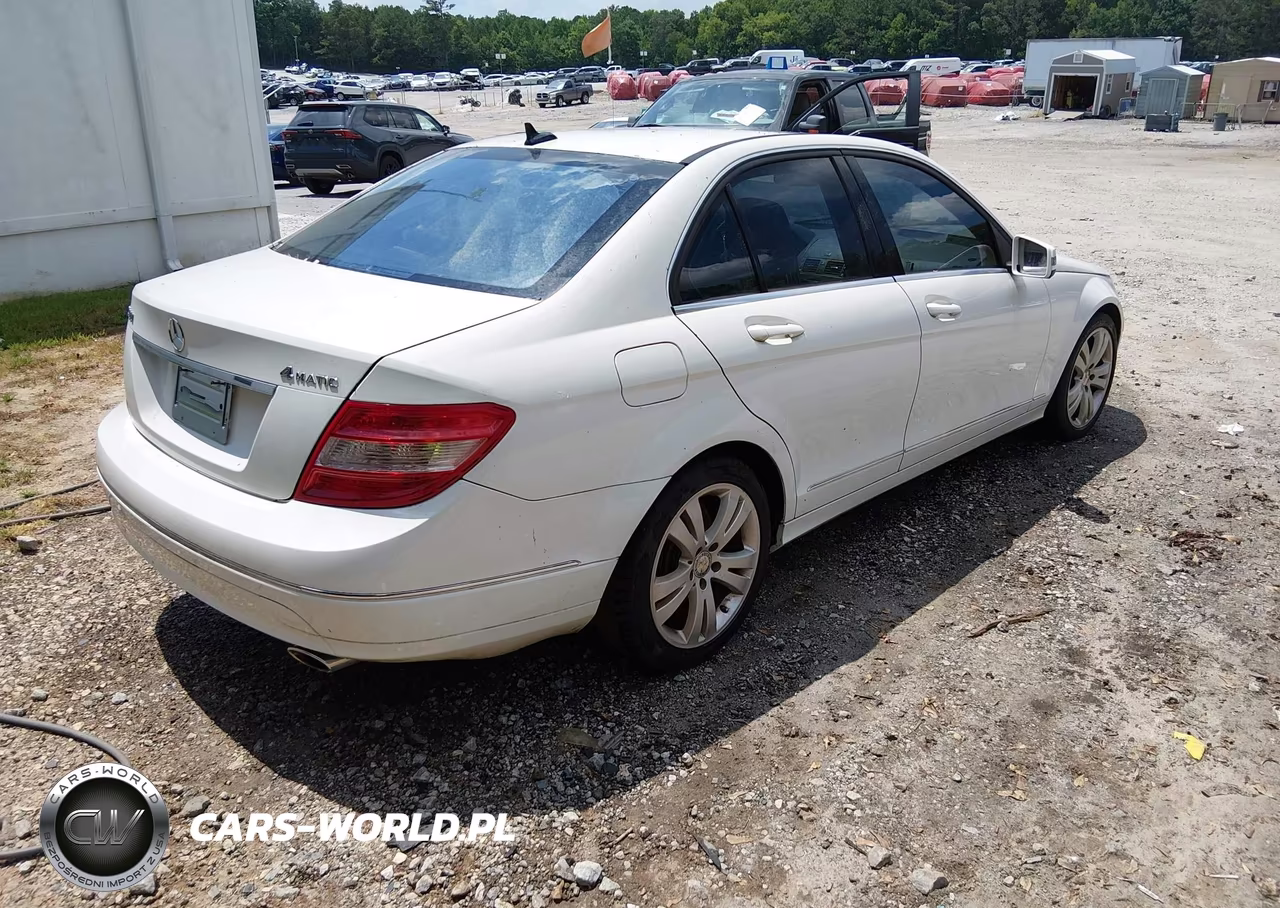 2010 Mercedes-Benz C 300 Luxury 4Matic-Sport 4Matic VIN:WDDGF8BB8AR126152 - 4