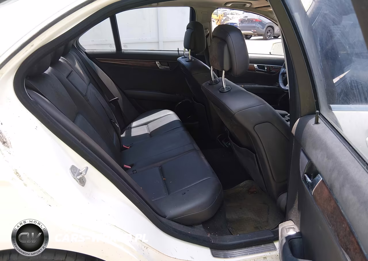 2010 Mercedes-Benz C 300 Luxury 4Matic-Sport 4Matic VIN:WDDGF8BB8AR126152 - 8