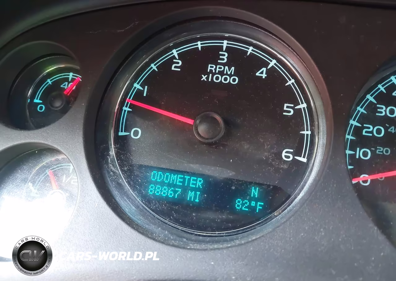 2012 Chevrolet Suburban Lt VIN:1GNSKJE78CR121445 - 7
