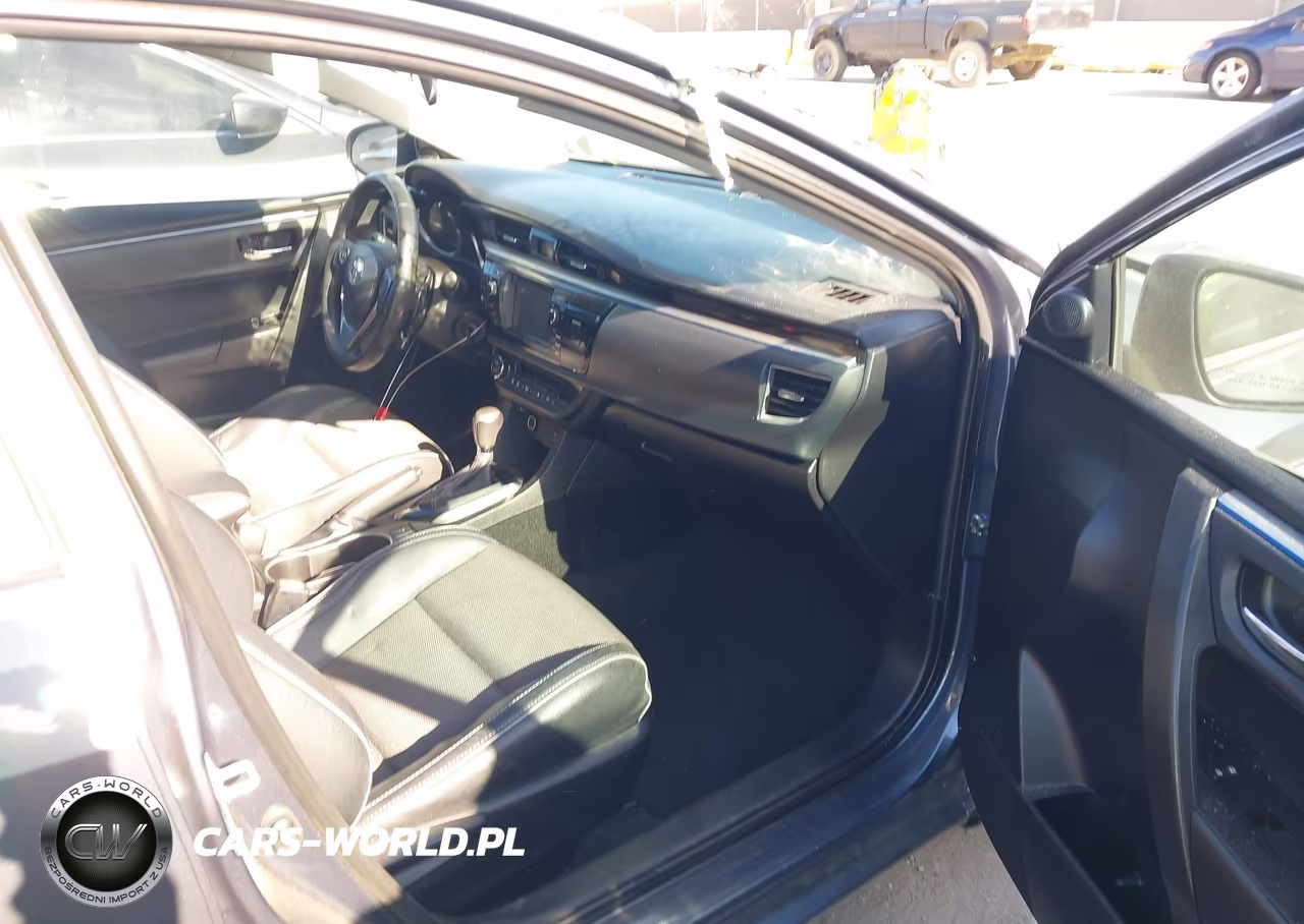 2015 Toyota Corolla S Plus VIN:5YFBURHE9FP346936 - 5