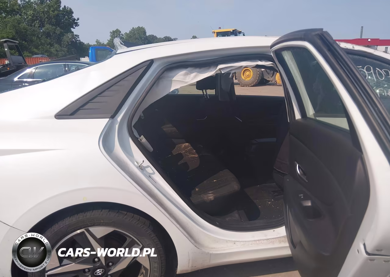 2023 Hyundai Elantra Sel VIN:5NPLS4AG1PH086541 - 8