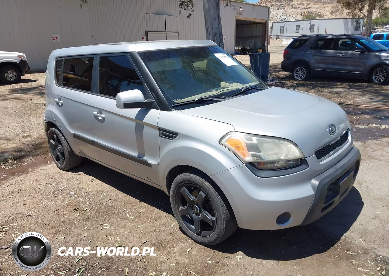 2011 Kia Soul +
