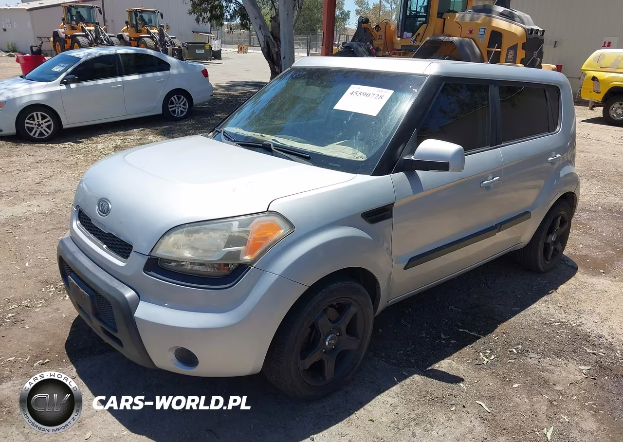 2011 Kia Soul + VIN:KNDJT2A22B7268050 - 2
