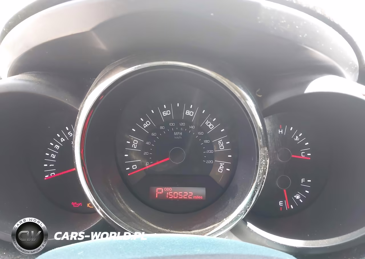 2011 Kia Soul + VIN:KNDJT2A22B7268050 - 7