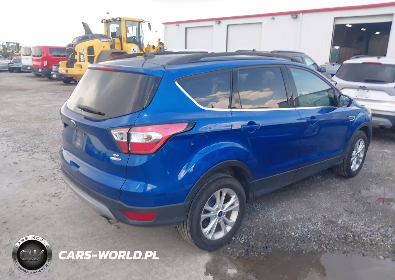 2018 Ford Escape Se VIN:1FMCU9GD9JUD31101 - 4