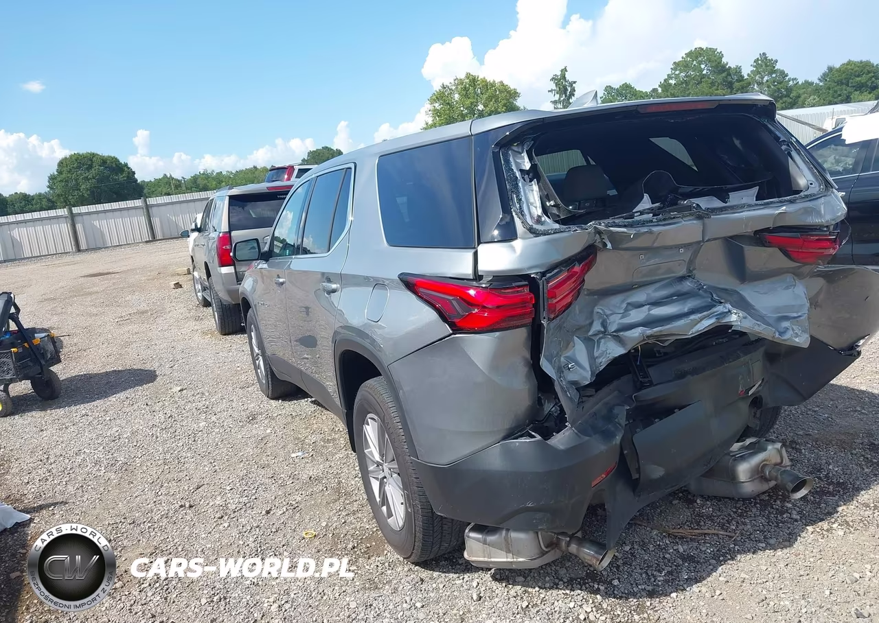 2023 Chevrolet Traverse Fwd Ls VIN:1GNERFKW2PJ311019 - 3