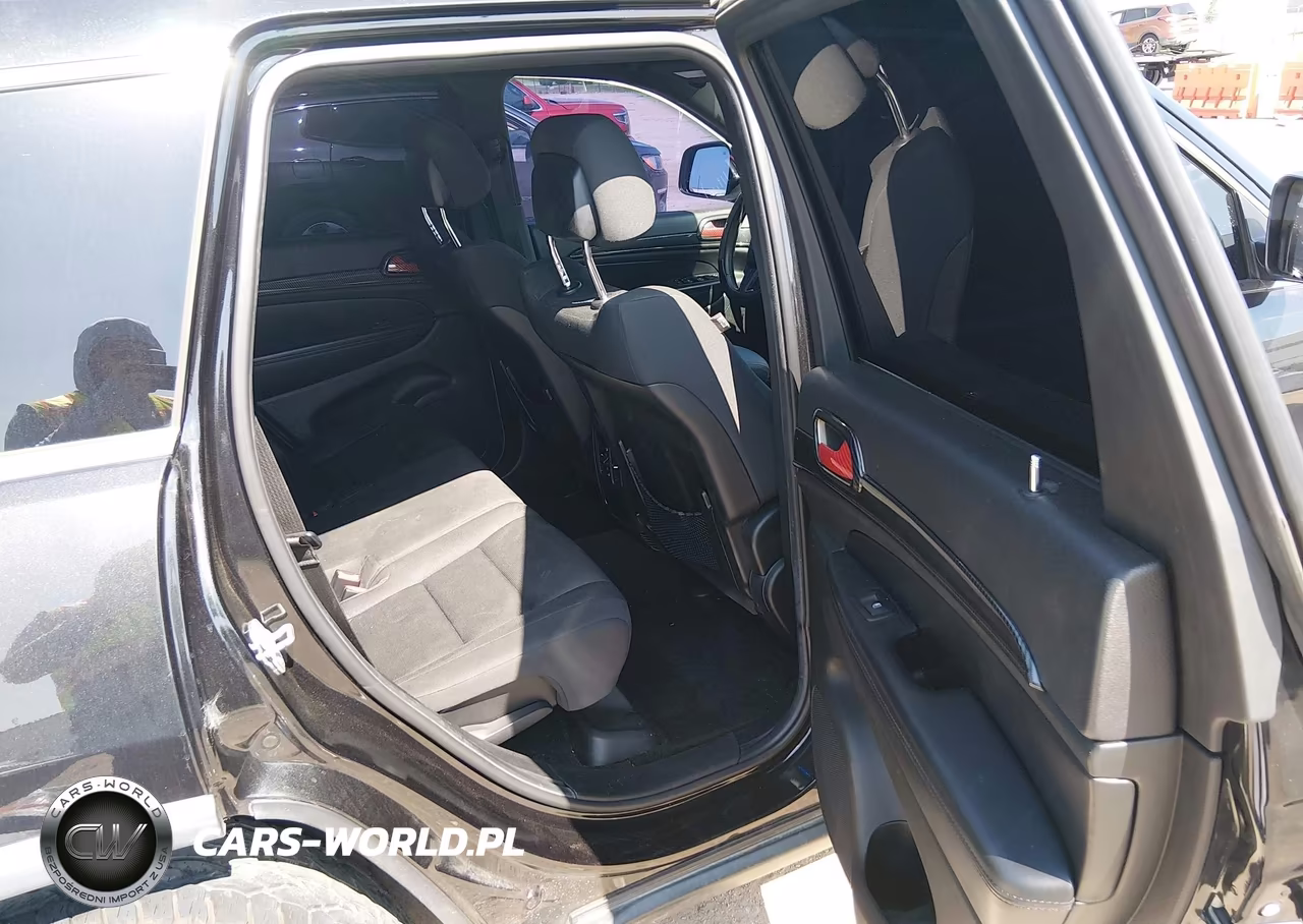 2014 Jeep Grand Cherokee Laredo VIN:1C4RJEAG5EC433218 - 8