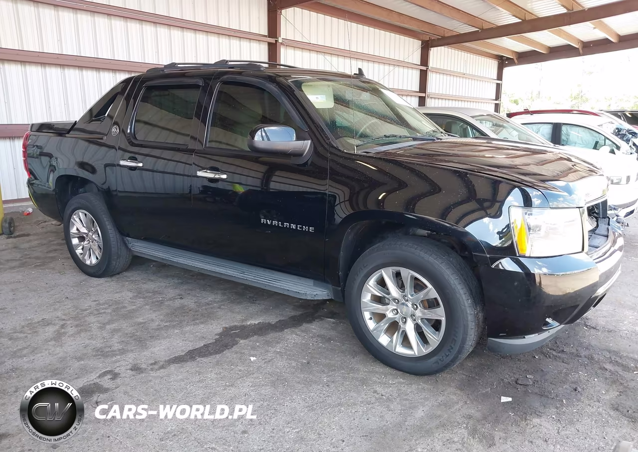 2013 Chevrolet Avalanche Lt VIN:3GNTKFE77DG132388 - 1