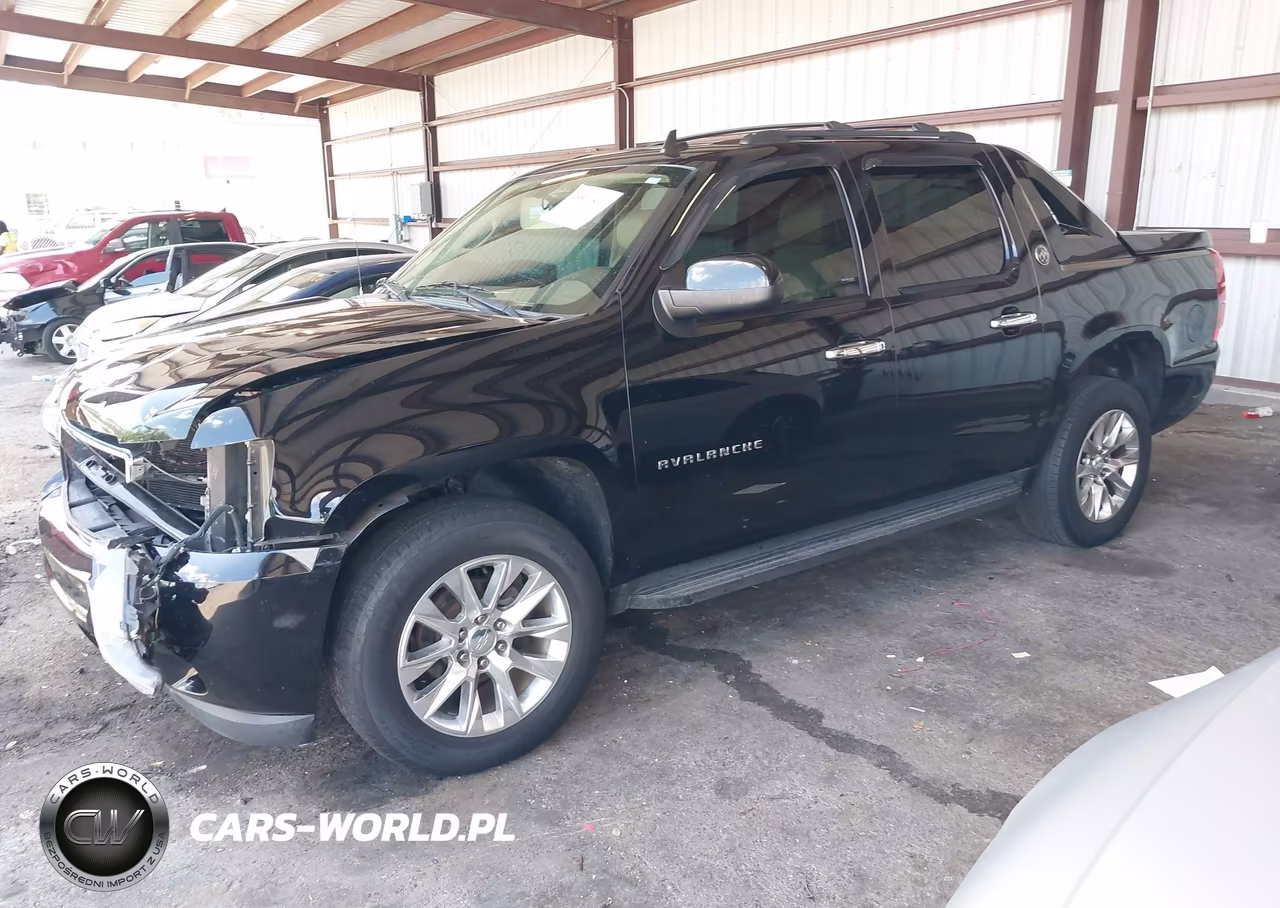 2013 Chevrolet Avalanche Lt VIN:3GNTKFE77DG132388 - 2