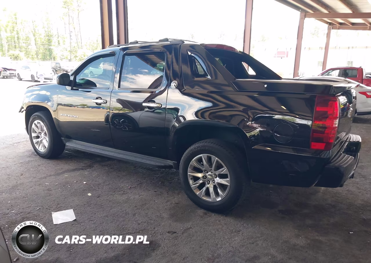 2013 Chevrolet Avalanche Lt VIN:3GNTKFE77DG132388 - 3