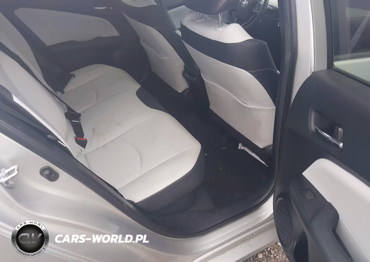 2019 Toyota Prius Xle VIN:JTDKARFU6K3081558 - 8