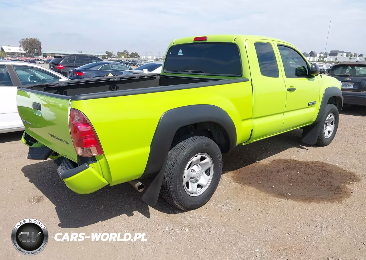 2013 Toyota Tacoma Prerunner V6 VIN:5TFTU4GN5DX047001 - 4