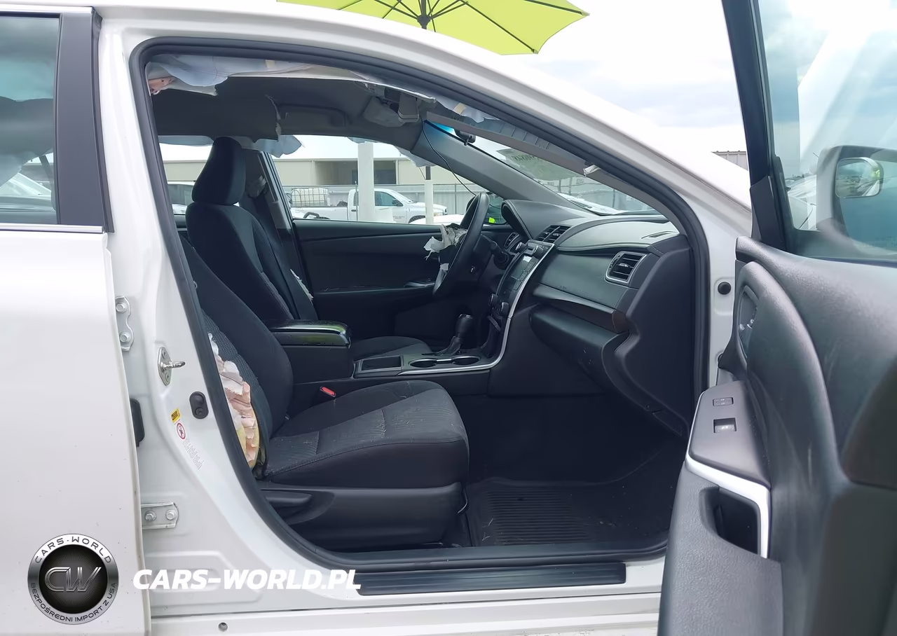 2015 Toyota Camry Le VIN:4T1BF1FK3FU987146 - 5