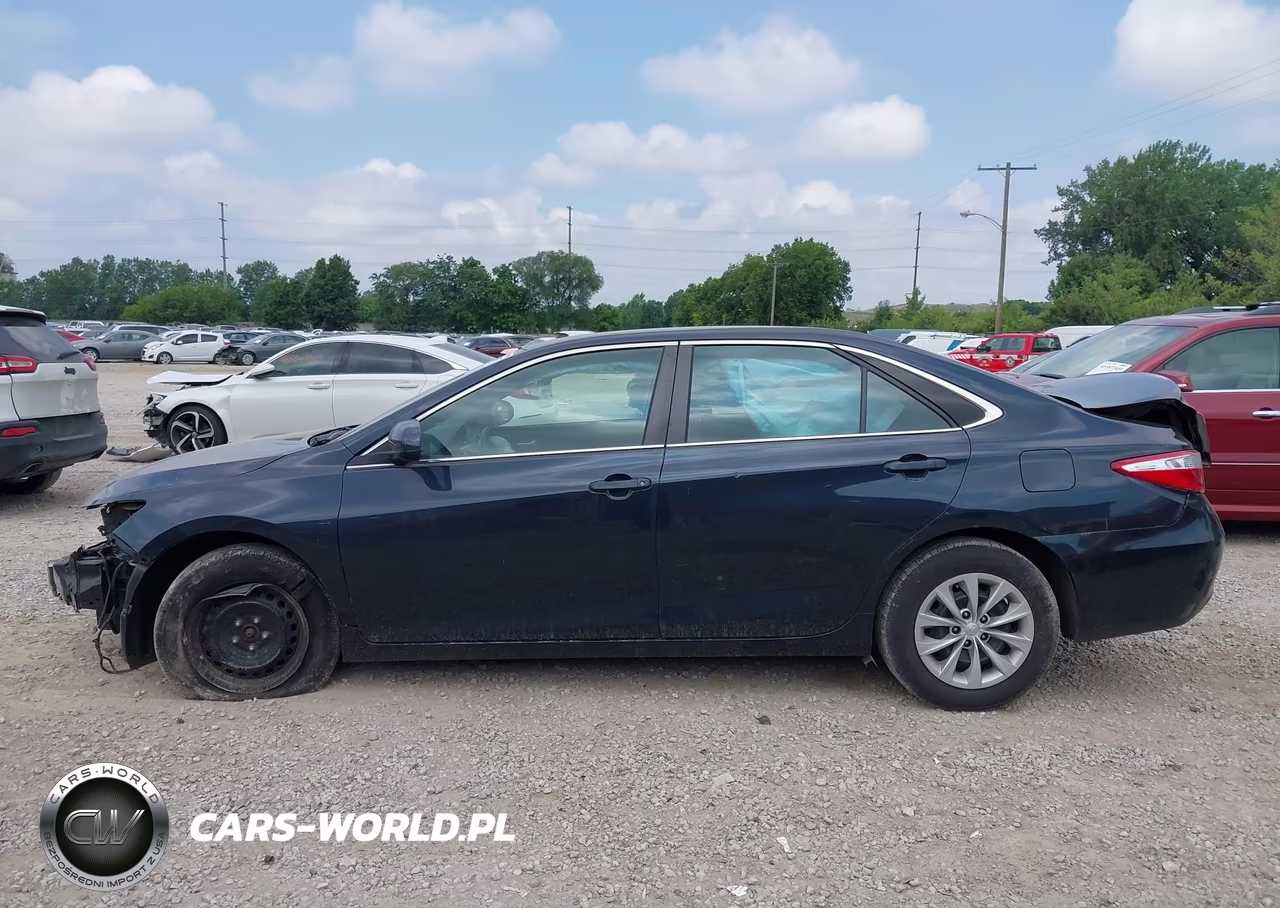 2017 Toyota Camry Le VIN:4T1BF1FK5HU418883 - 13