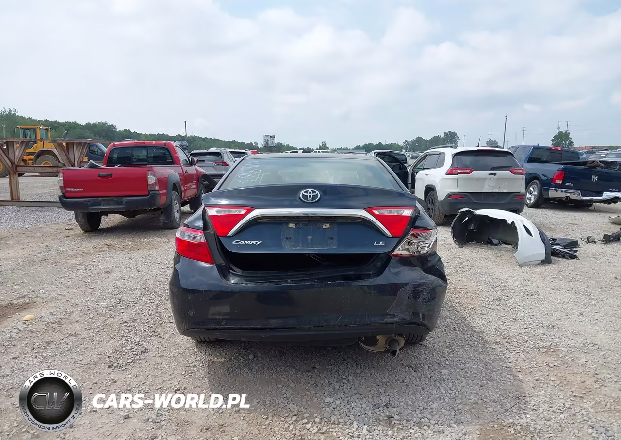 2017 Toyota Camry Le VIN:4T1BF1FK5HU418883 - 15