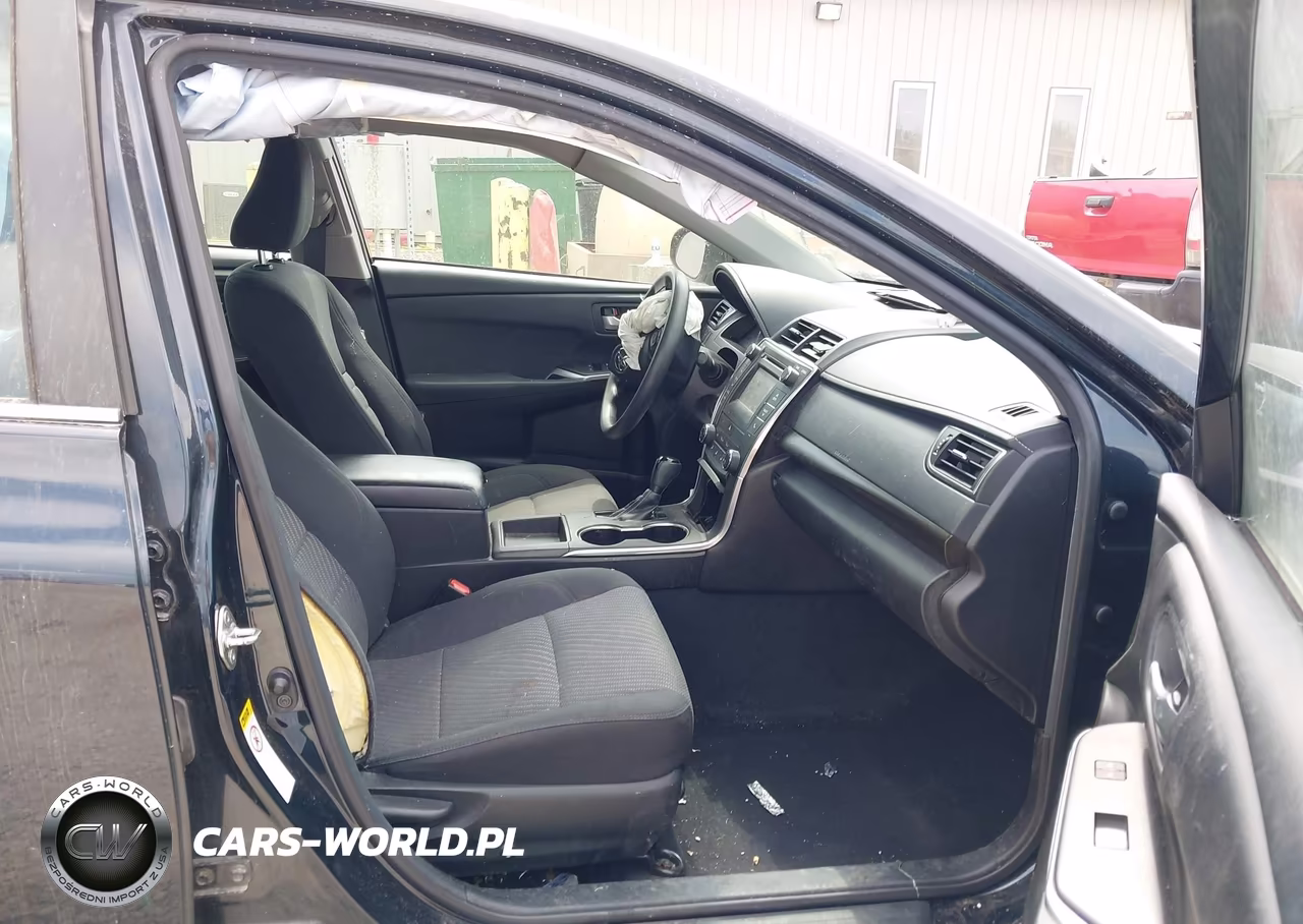 2017 Toyota Camry Le VIN:4T1BF1FK5HU418883 - 5