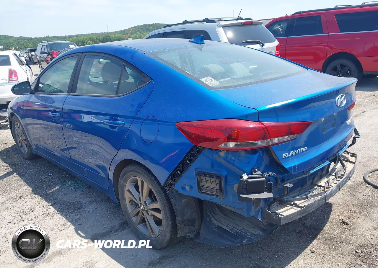 2018 Hyundai Elantra Sel VIN:5NPD84LF9JH256725 - 3