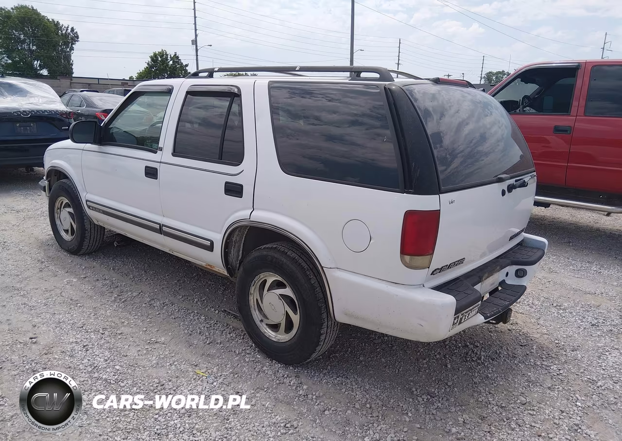 2000 Chevrolet Blazer Lt VIN:1GNDT13WXY2102363 - 3