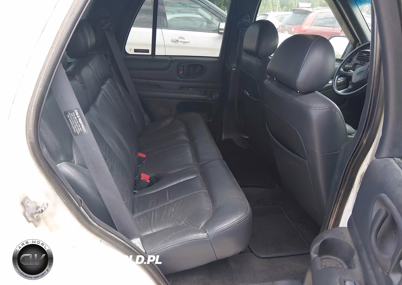2000 Chevrolet Blazer Lt VIN:1GNDT13WXY2102363 - 8
