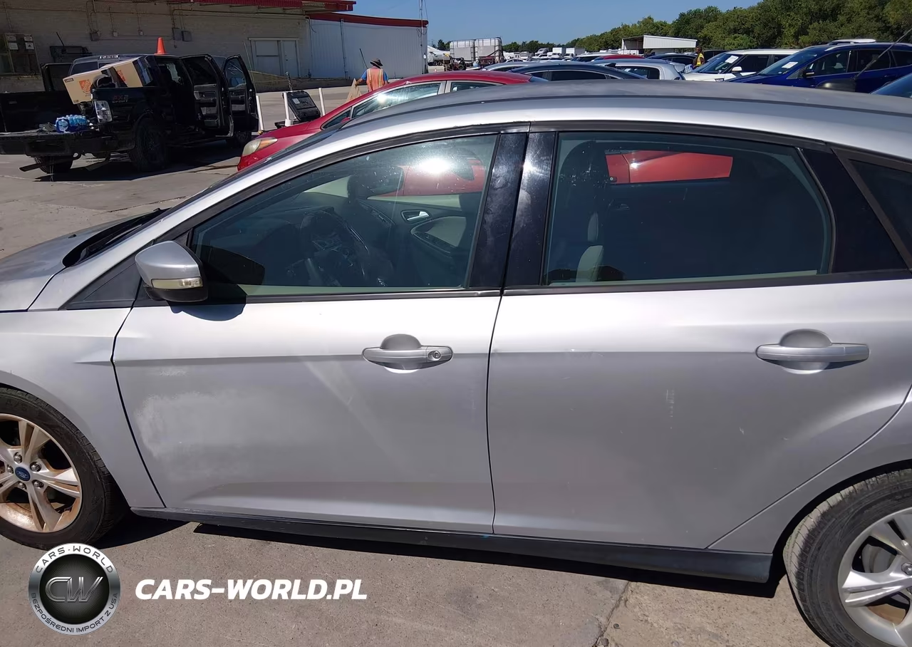 2014 Ford Focus Se VIN:1FADP3K21EL157660 - 15