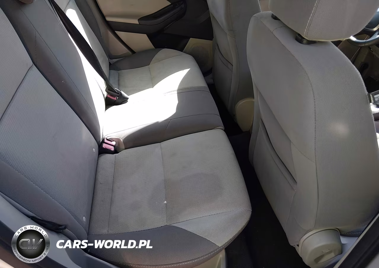 2014 Ford Focus Se VIN:1FADP3K21EL157660 - 8