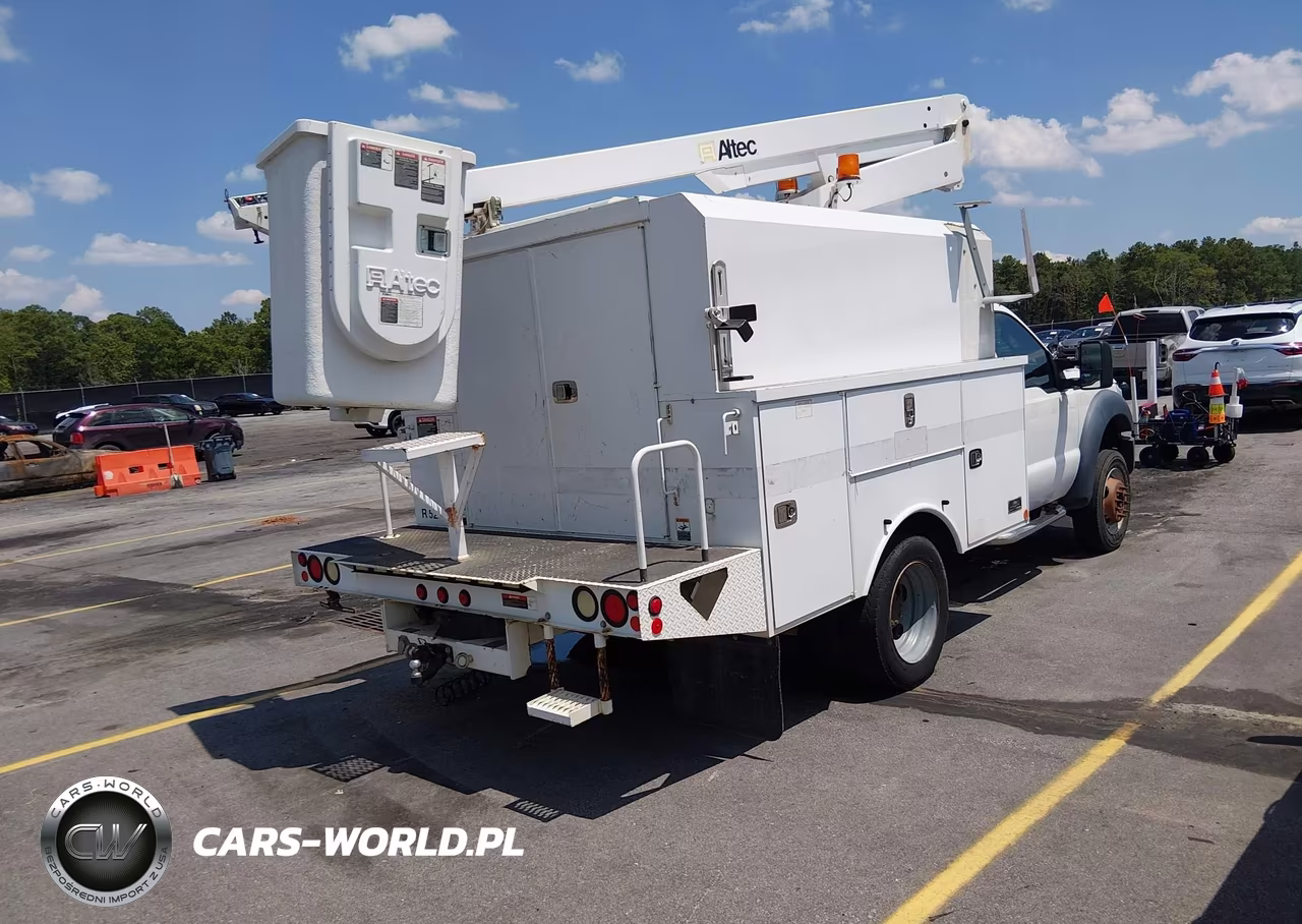 2013 Ford F-550 Chassis Xl VIN:1FDUF5GY9DEB89132 - 4