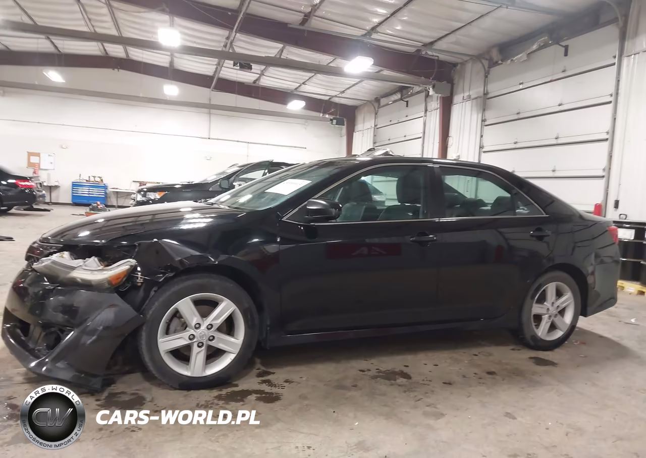 2014 Toyota Camry Se VIN:4T1BF1FK7EU332678 - 15