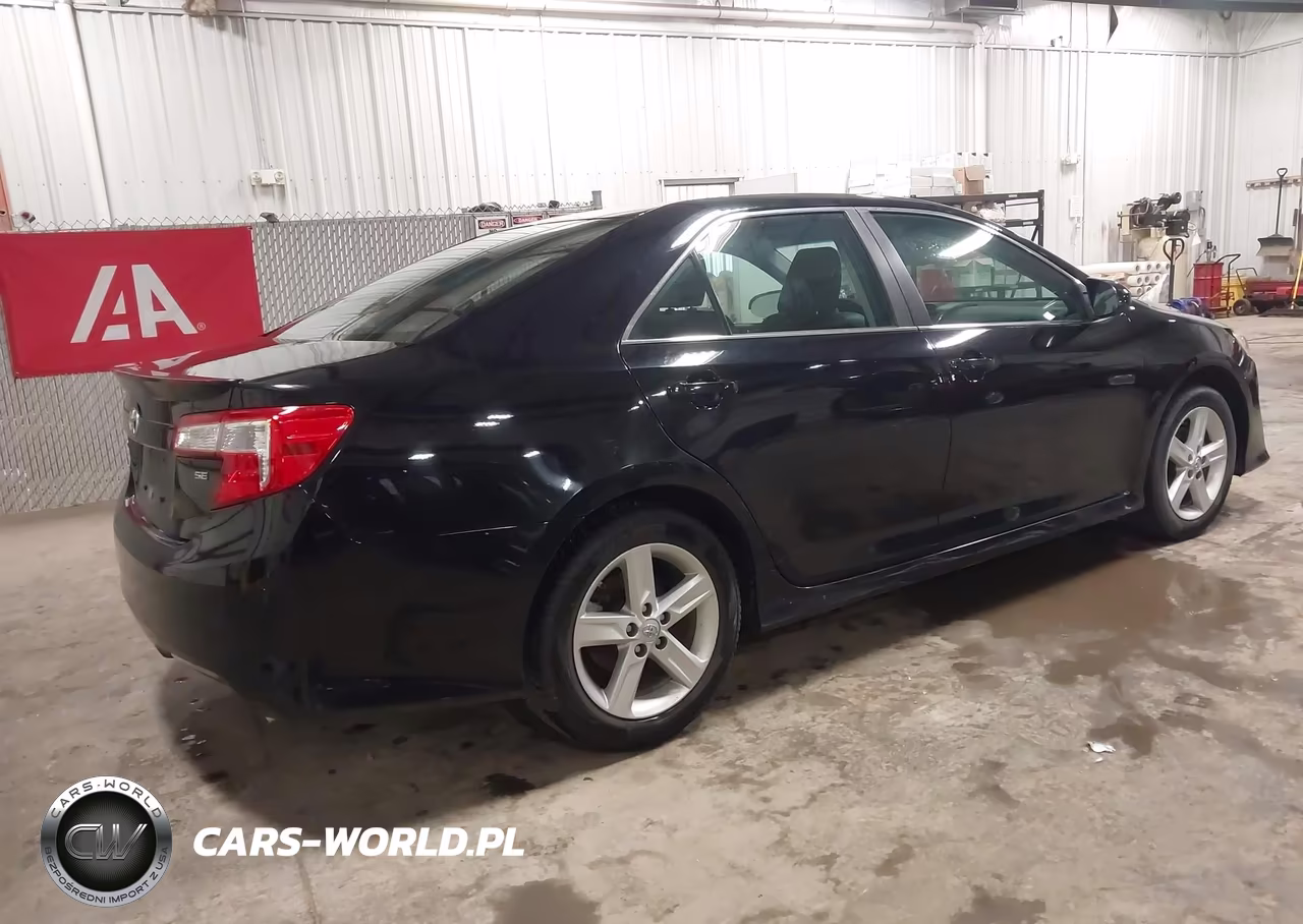 2014 Toyota Camry Se VIN:4T1BF1FK7EU332678 - 4