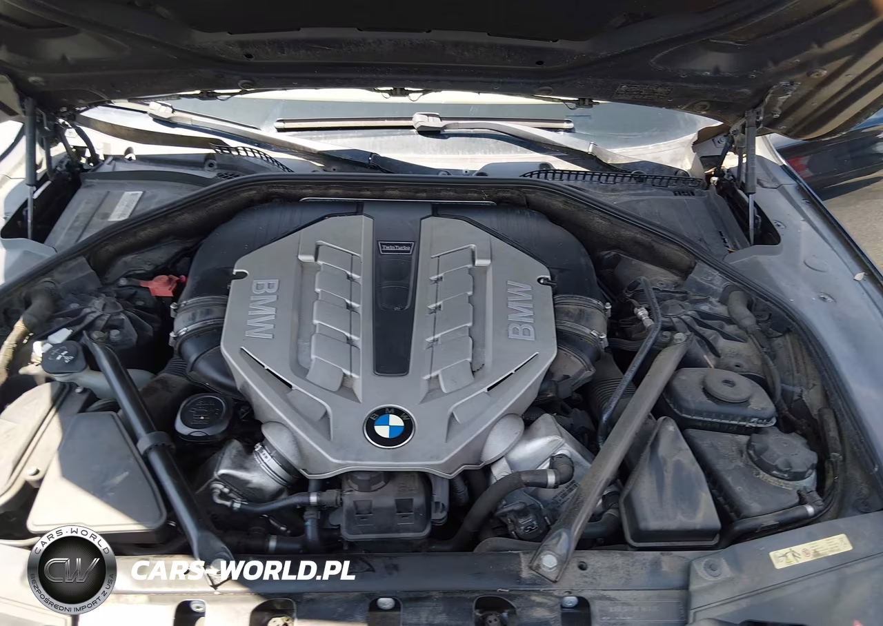 2009 BMW 750Li VIN:WBAKB83549CY60338 - 10