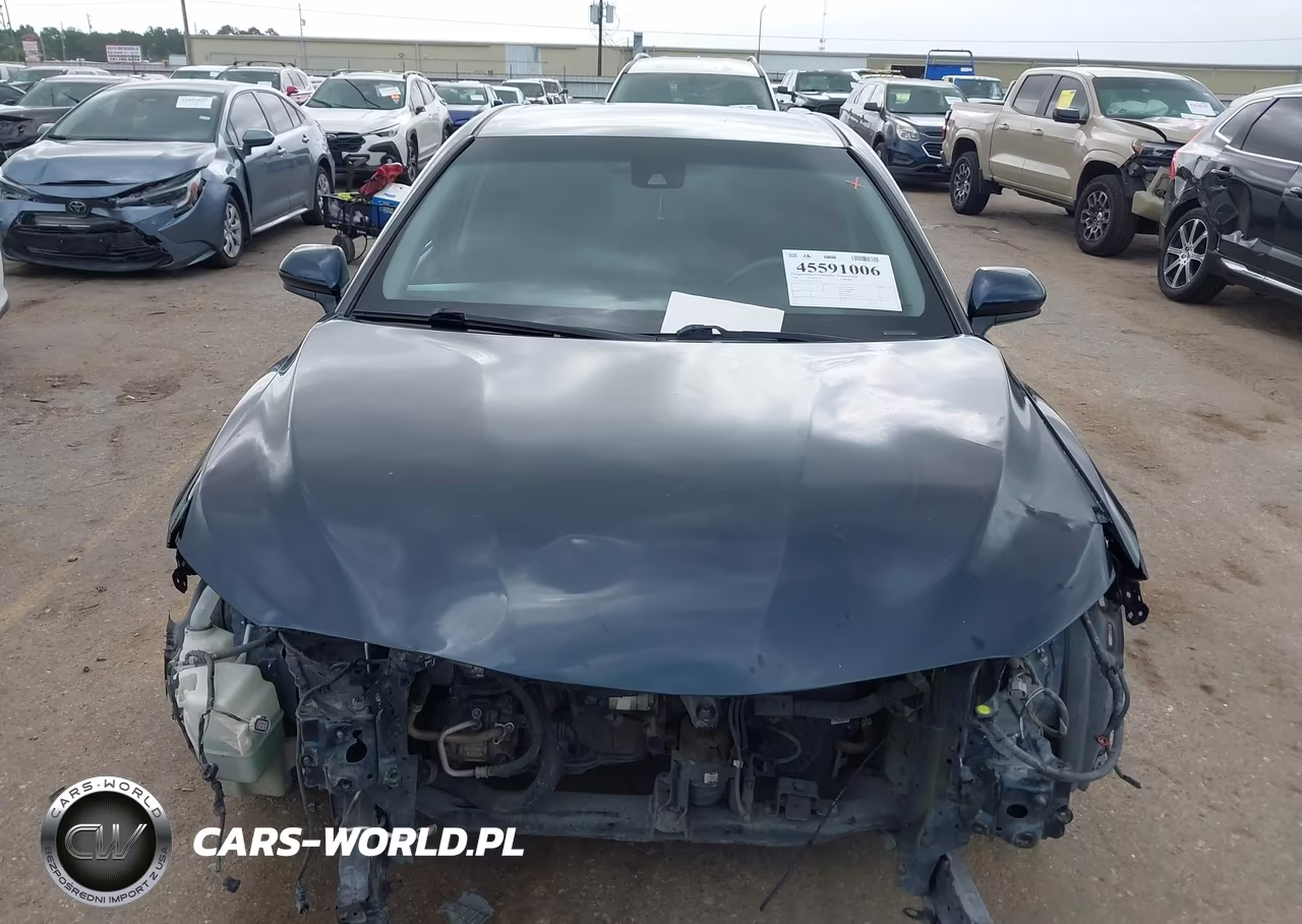 2018 Toyota Camry Le VIN:4T1B11HK6JU526379 - 13