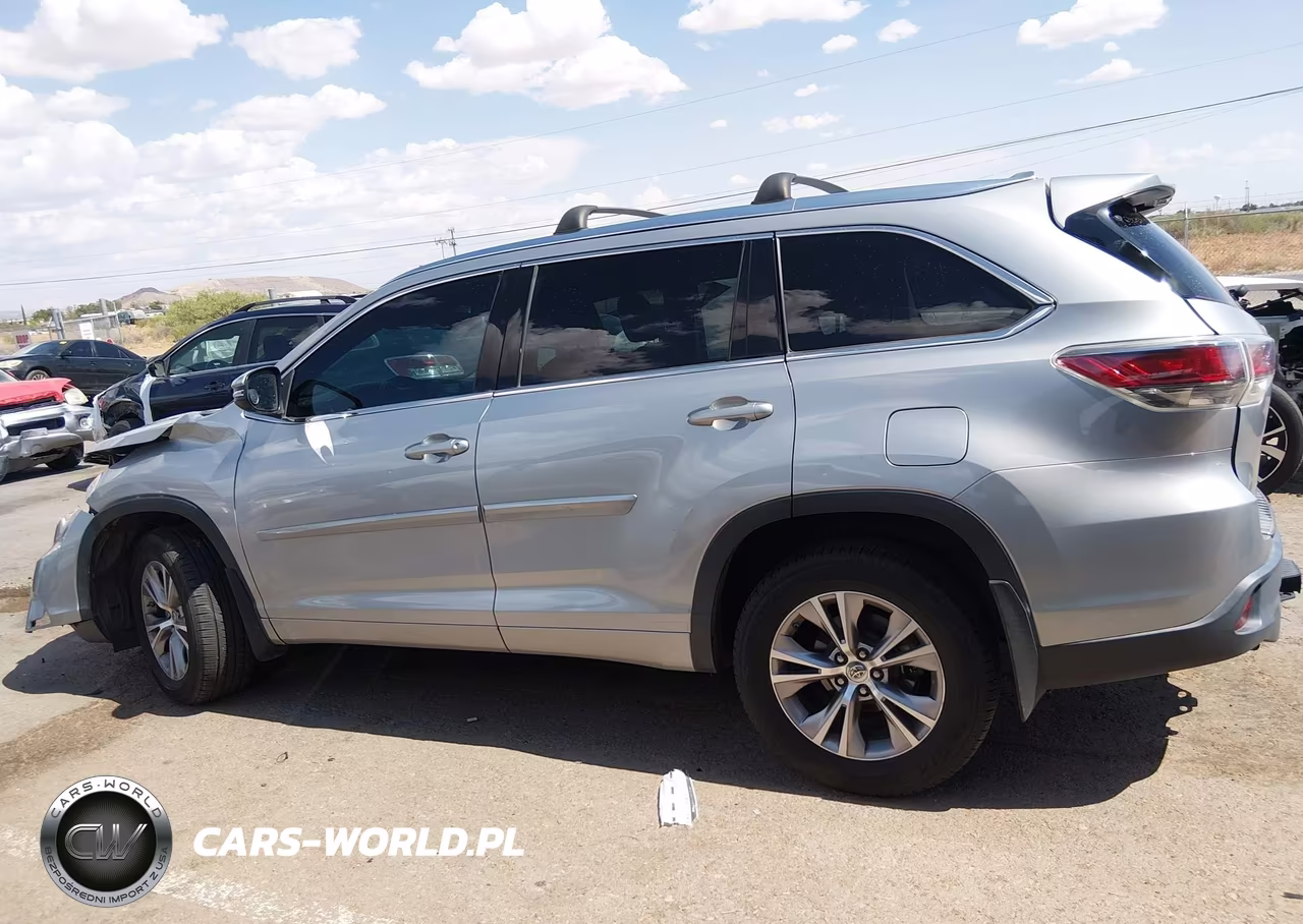 2015 Toyota Highlander Xle V6 VIN:5TDJKRFH0FS183552 - 14