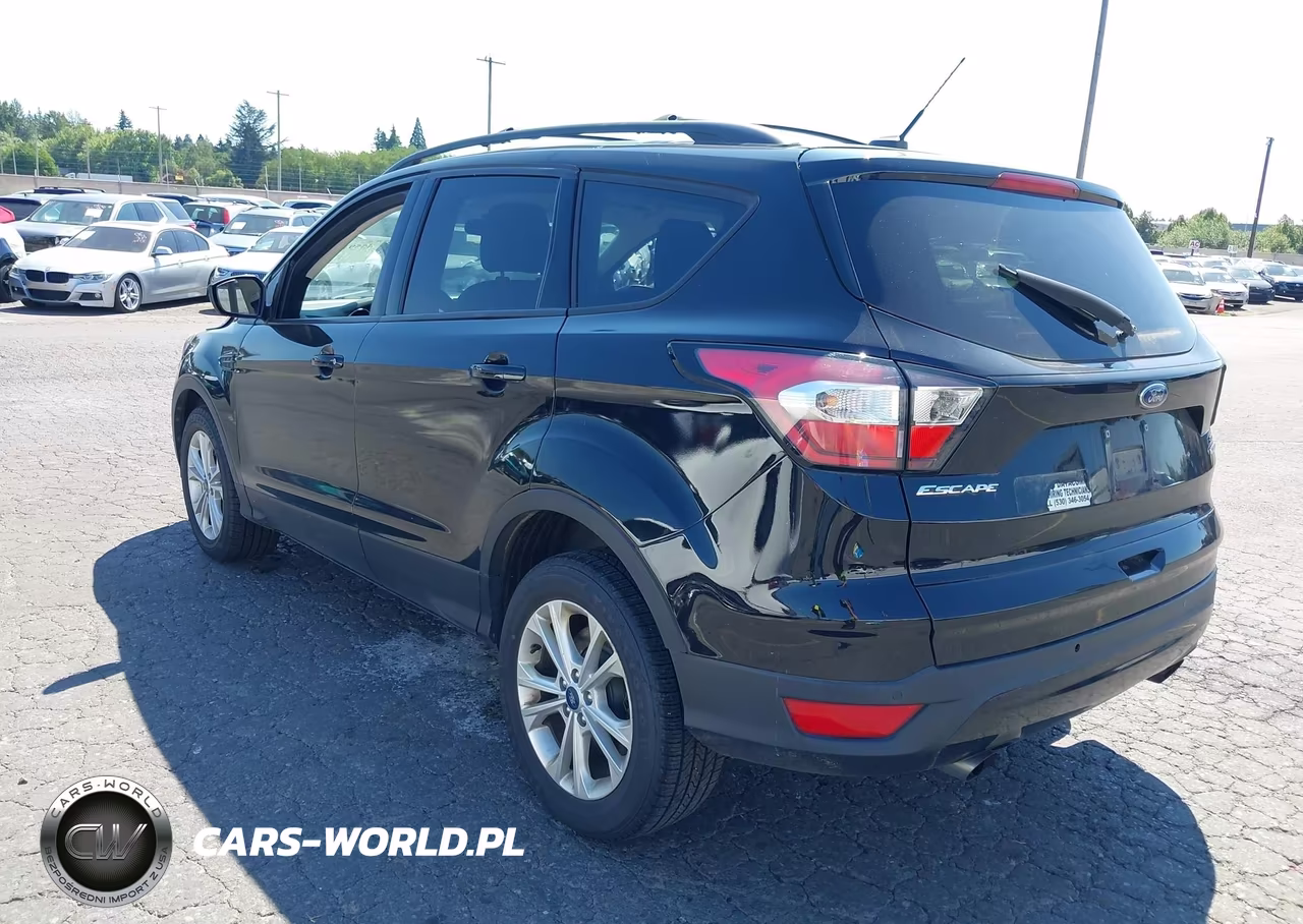 2017 Ford Escape Se VIN:1FMCU9GD9HUD42884 - 3